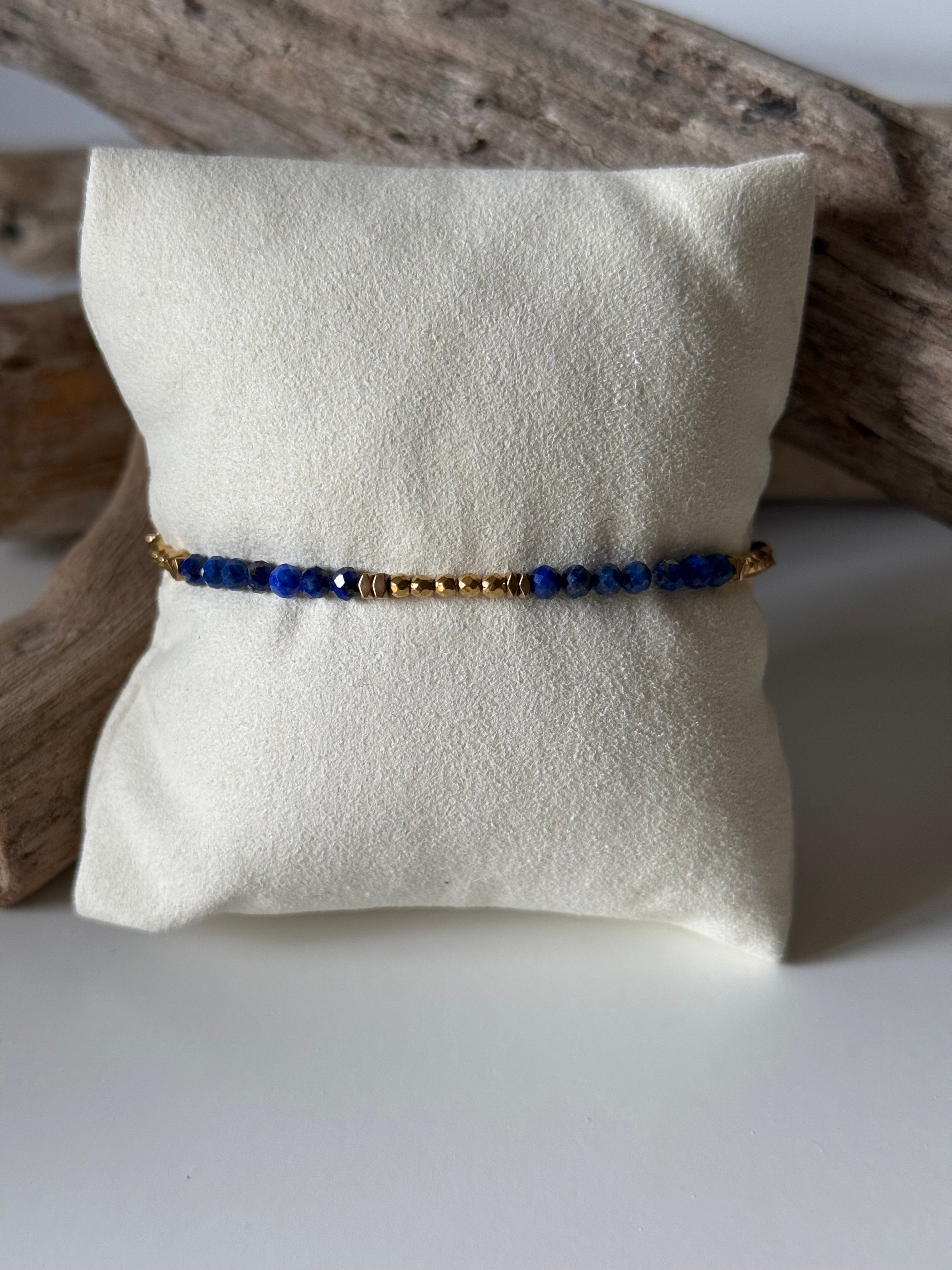 Bracelet Flo doré Lapis d’Afghanistan - Perles en Provence