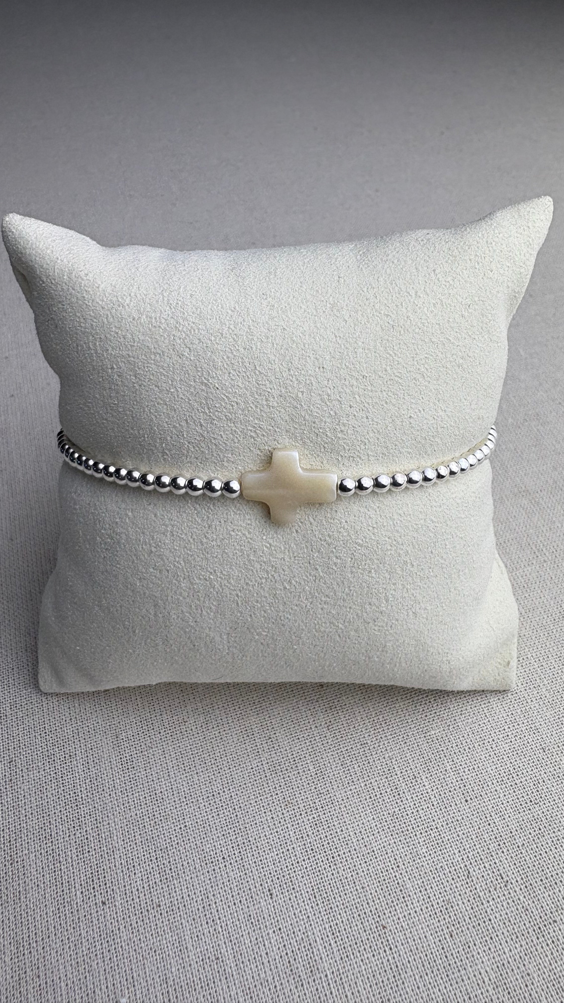 Bracelet Croix Nacre AAA en argent 925 - Perles en Provence