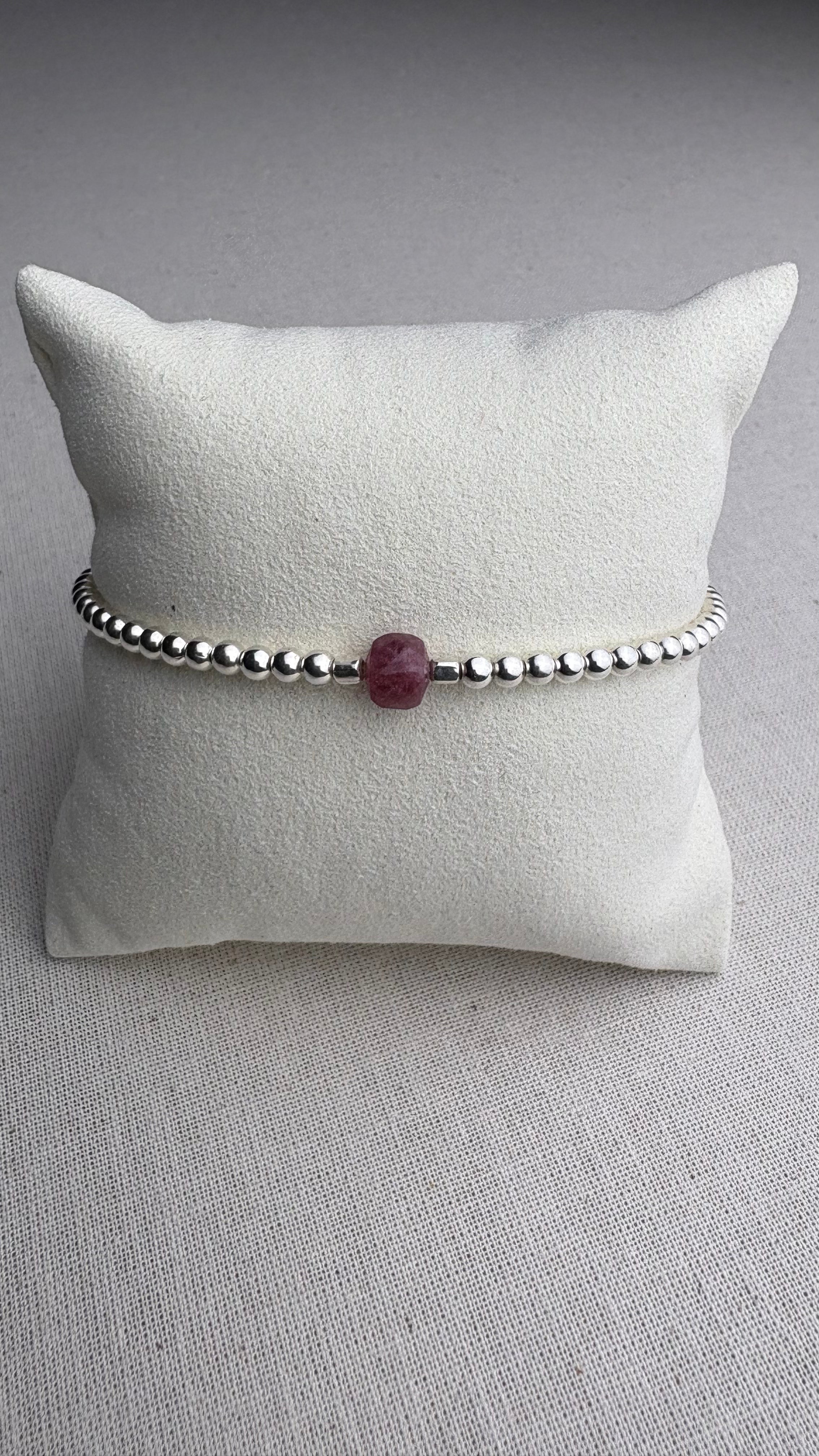 Bracelet Summer Quartzite bordeaux du Brésil en argent 925 - Perles en Provence