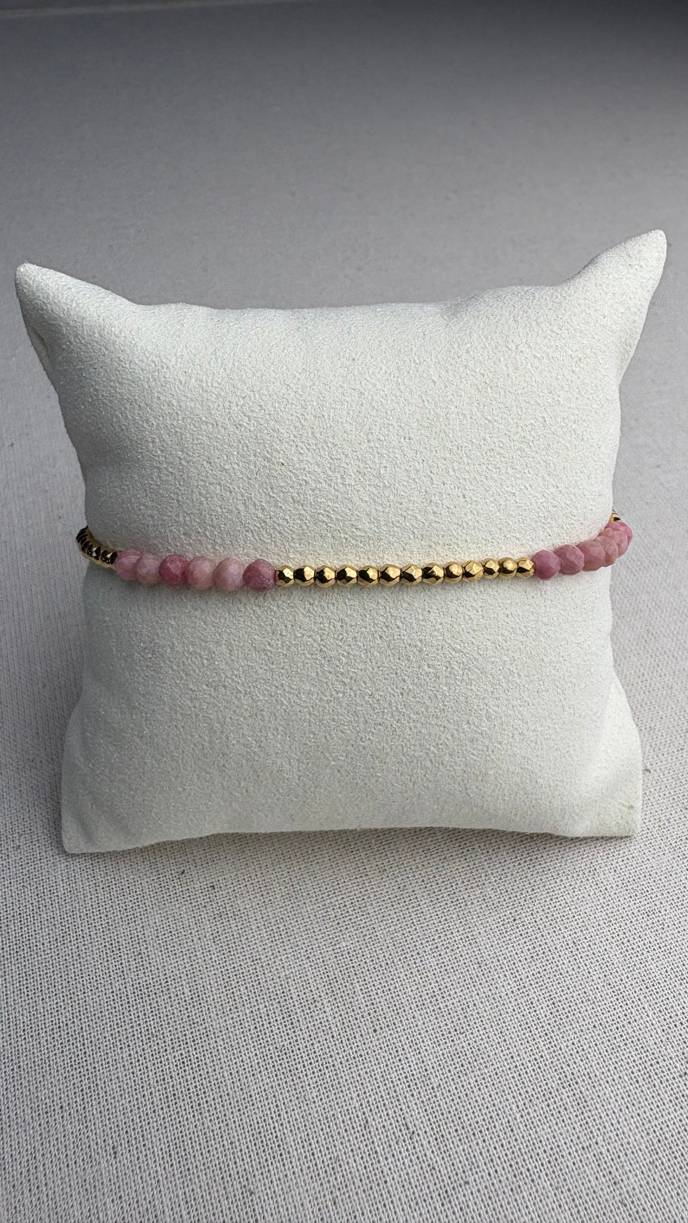 Bracelet Lila doré Rhodonite de Madagascar - Perles en Provence